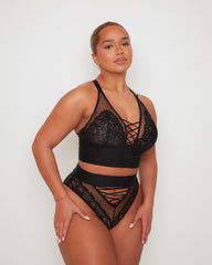 Maya Bralette : Midnight Black