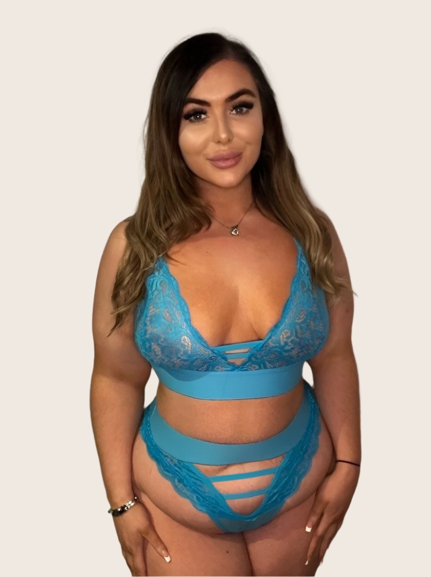 Beautiful lace amber bralette in bluebird blue